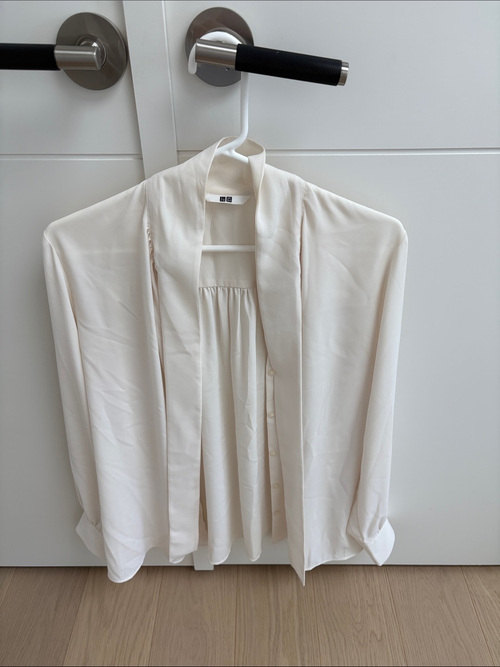 Uniqlo Cream Blouse